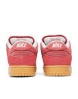 Heels of Nike SB Dunk Adobe in pink and red