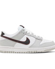 Side of the gradeschool Nike Dunk Low SE Jackpot GS childrens sneakers in white and grey