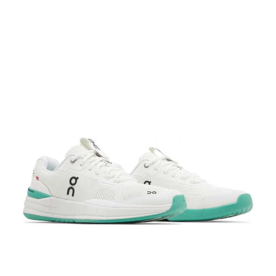 Pair of ON The Roger Pro Kith White Mint in white and mint