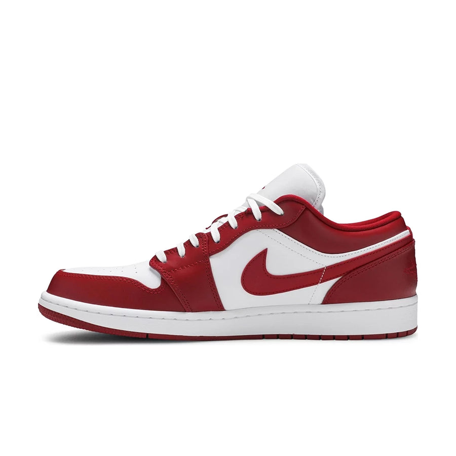 Side of Jordan 1 low gym red white in red and white