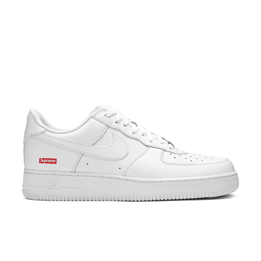 Side of the Nike Air Force 1 Low Supreme White sneaker in white