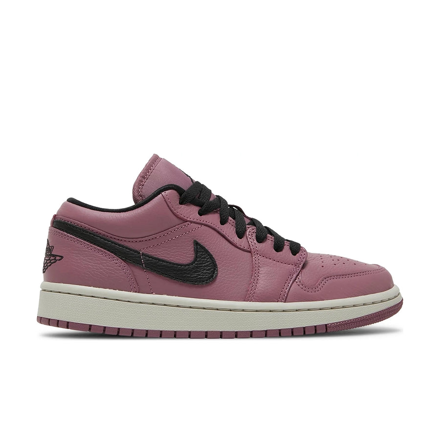 Side of the women's Nike Air Jordan 1 Low Mulberry sneakers in purple and black