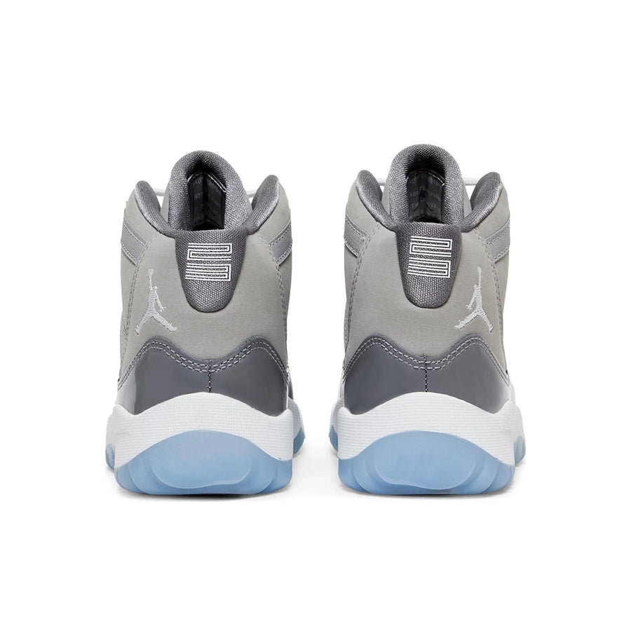 Heels of the pre school kids Nike Air Jordan 11 cool grey basketball shoes in grey and white
