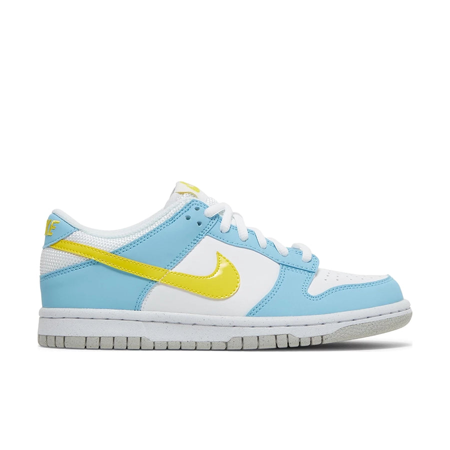 Side of the gradeshool Nike Dunk Low Next Nature Homer Simpson GS childrens sneakers in white, blue and yellow