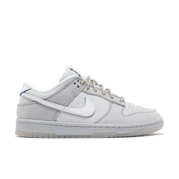 Side of the Nike dunk low wolf grey pure platinum