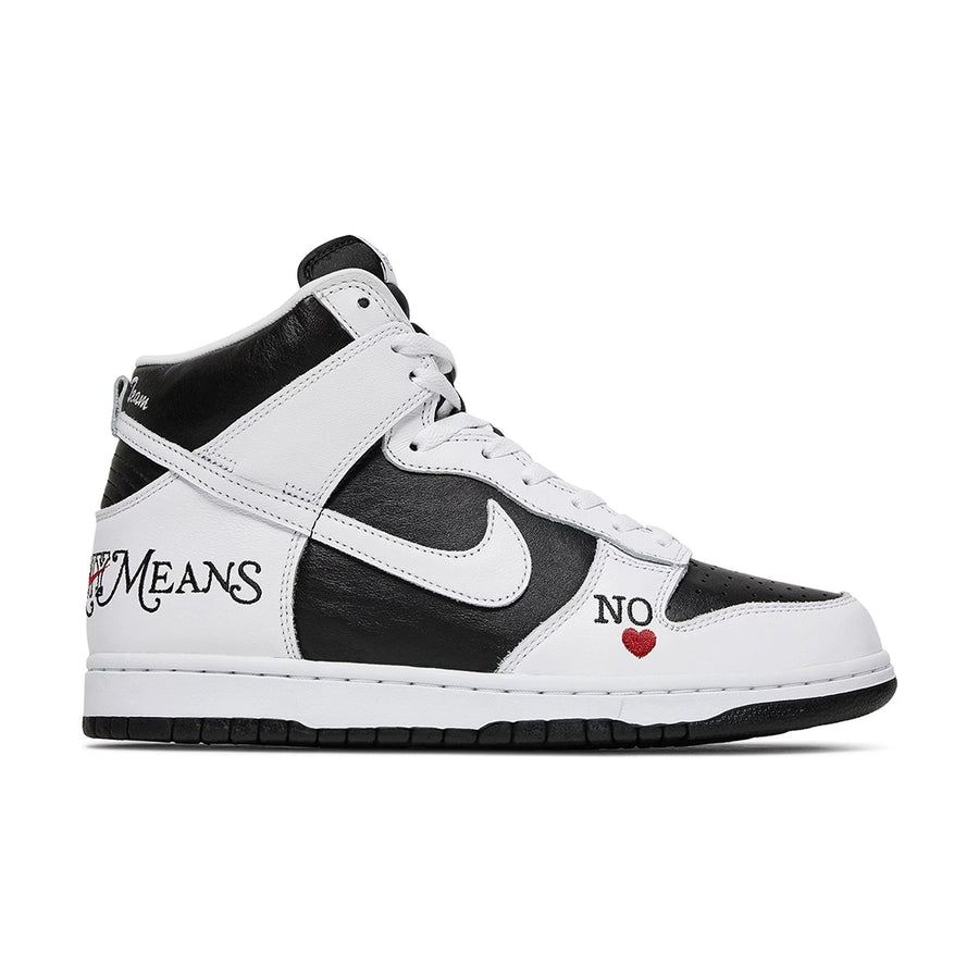 Side of the Nike sb dunk high supreme basketball shoes in white black colour