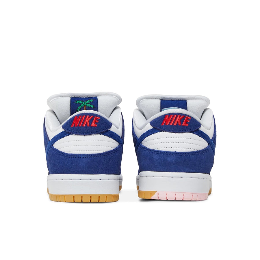 Heel of the Nike sb dunk low los angeles dodgers skating shoes in white and blue